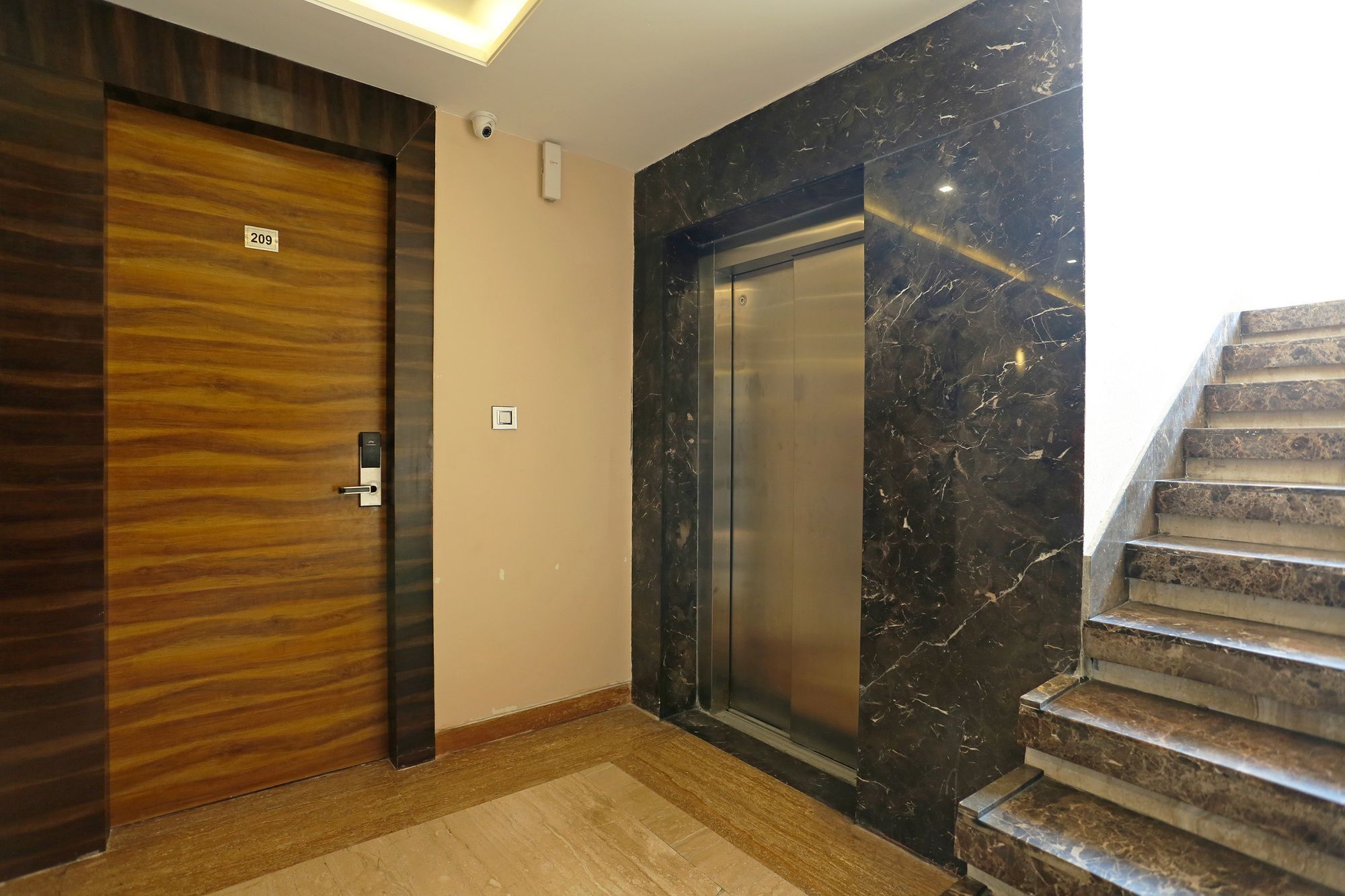 Hotel The Bentree Bhopal Esterno foto